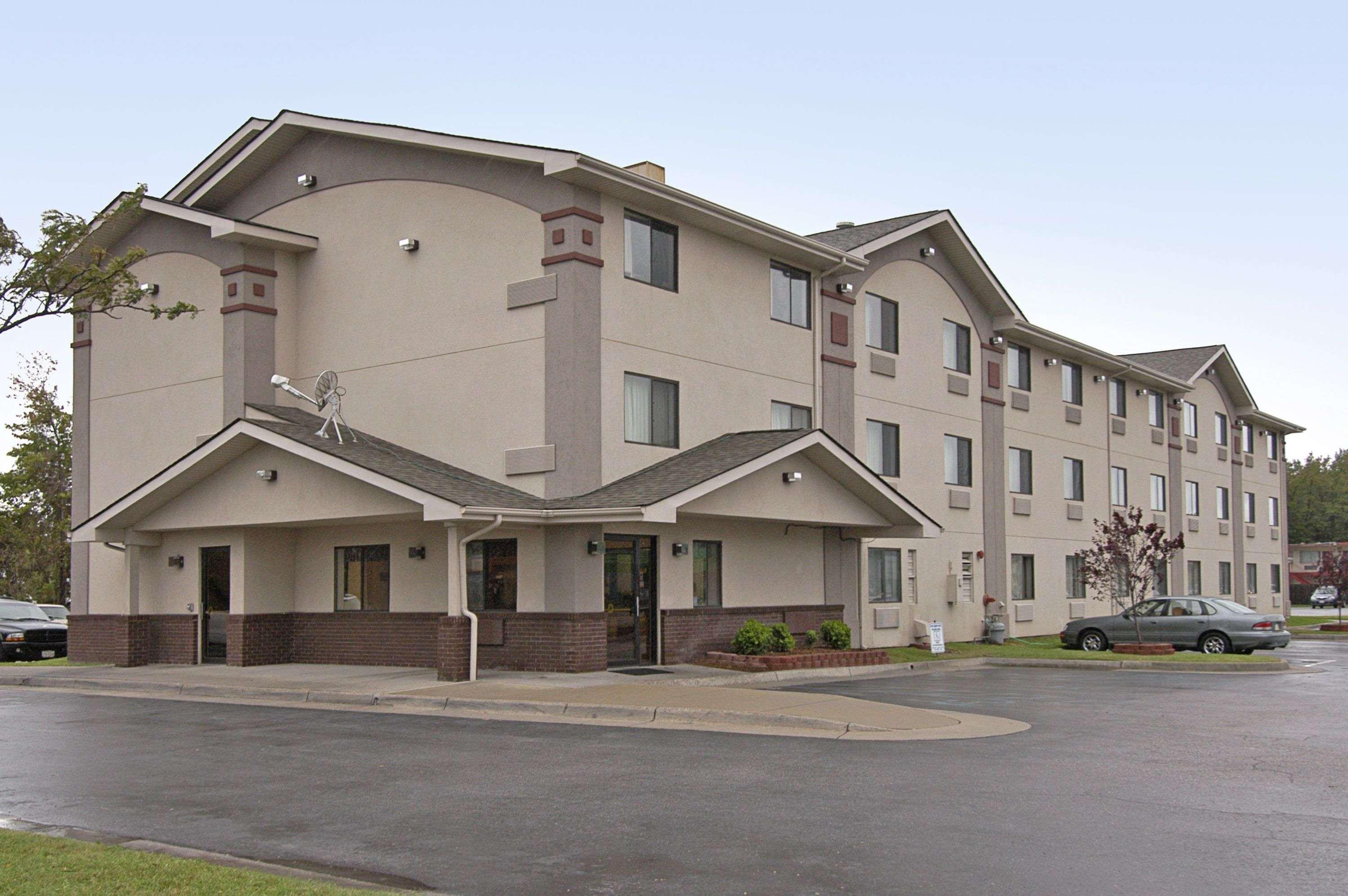 Hotel Super 8 By Wyndham Newport News/Jefferson Ave. Zewnętrze zdjęcie